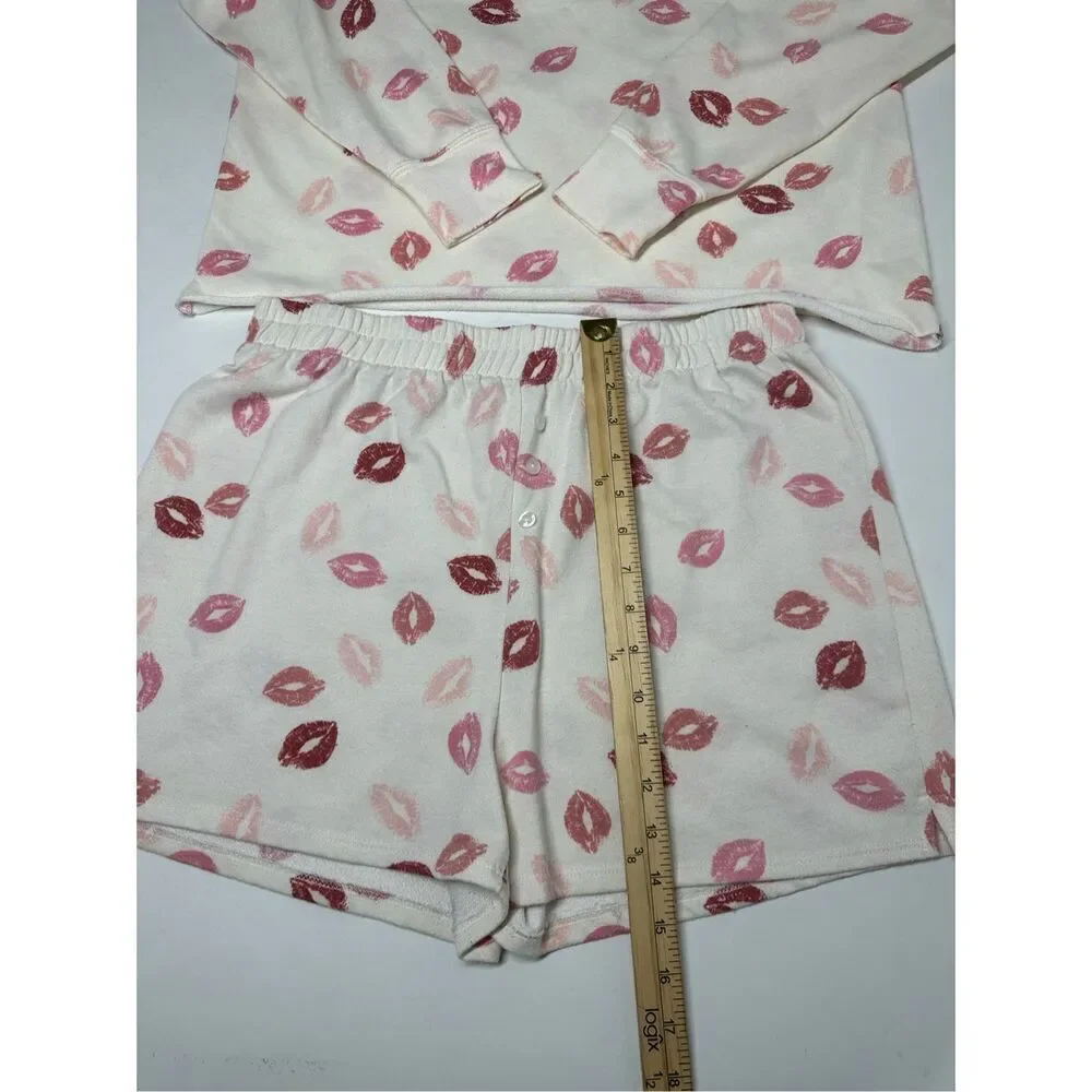 Grayson Threads Womens Sleepwear Set Size L Kiss Print Top & Shorts Cotton Blend